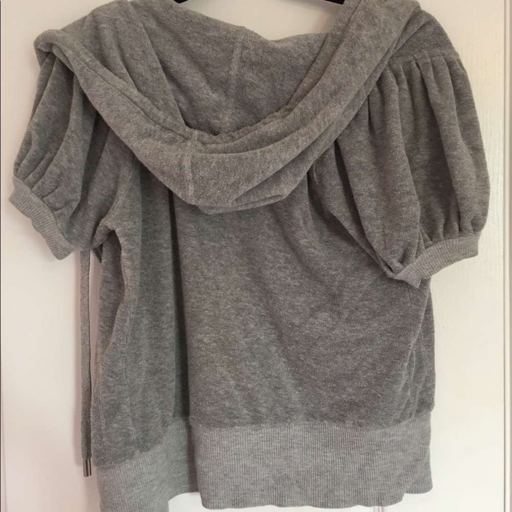sweater - Picture 3 of 3